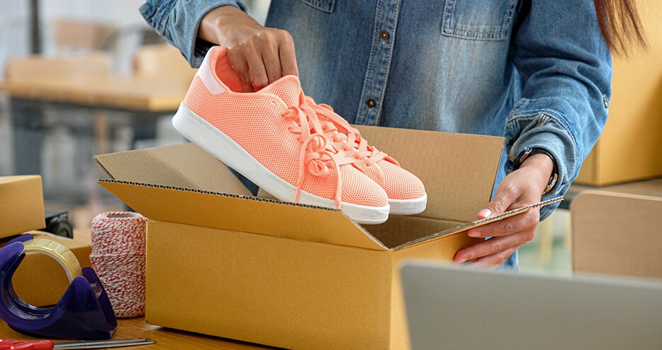 fast shipping shoe websites