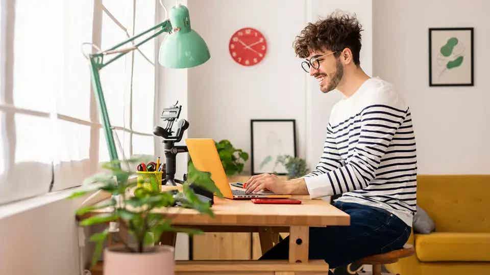 GLOBAL SHIPPING LOGISTICS SERVICES UPS CANADA visual data 7